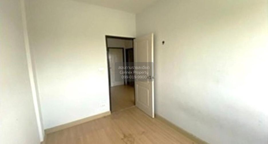 Reihenhaus zum Kauf mit 3 Zimmer in Lam Luk Ka, Pathum Thani