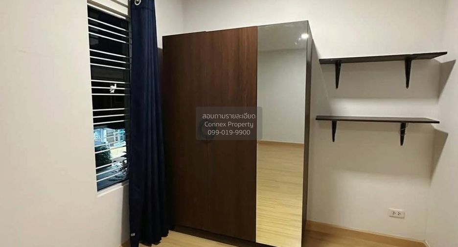 For sale 3 bedrooms townhouse in Khlong Sam Wa, Bangkok