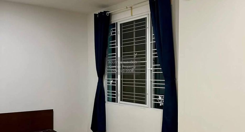 For sale 3 bedrooms townhouse in Khlong Sam Wa, Bangkok