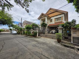 À vendre 4 chambres maison à Bang Yai, Nonthaburi