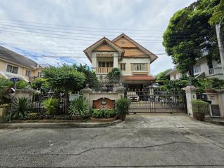 À vendre 4 chambres maison à Bang Yai, Nonthaburi