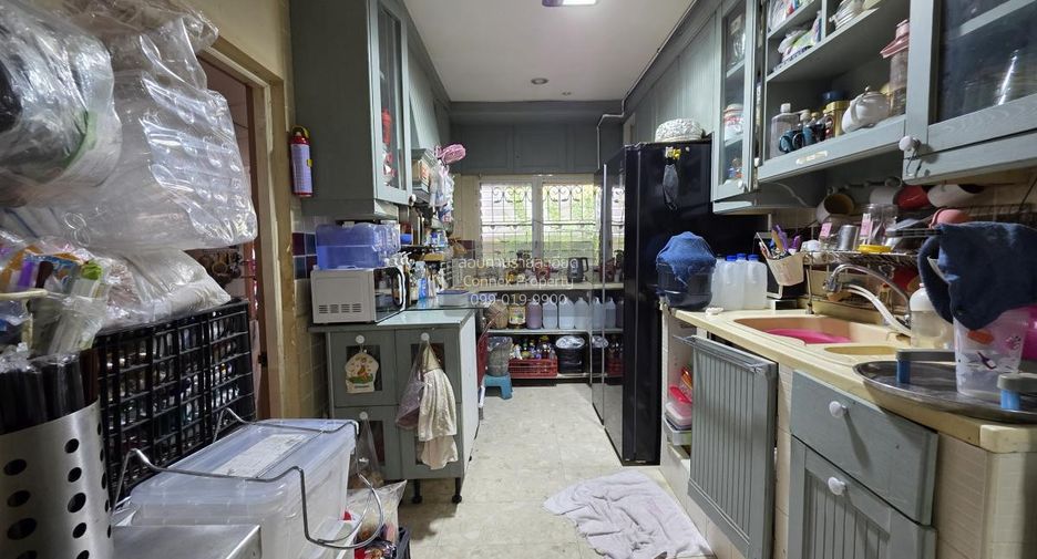 À vendre 4 chambres maison à Bang Yai, Nonthaburi