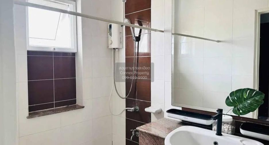 For sale 4 bedrooms house in Lam Luk Ka, Pathum Thani