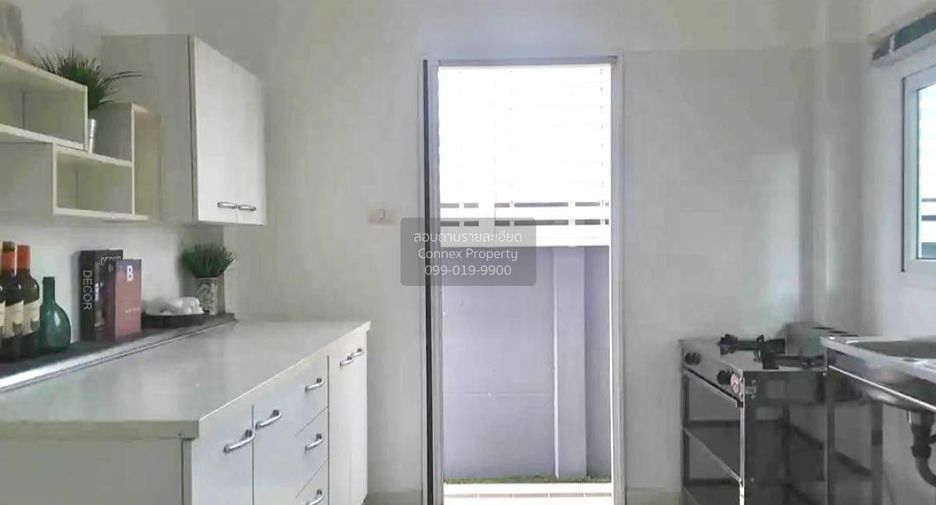 For sale 4 bedrooms house in Lam Luk Ka, Pathum Thani