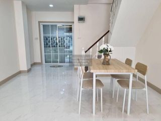 À vendre 2 chambres maison de ville à Bang Bua Thong, Nonthaburi