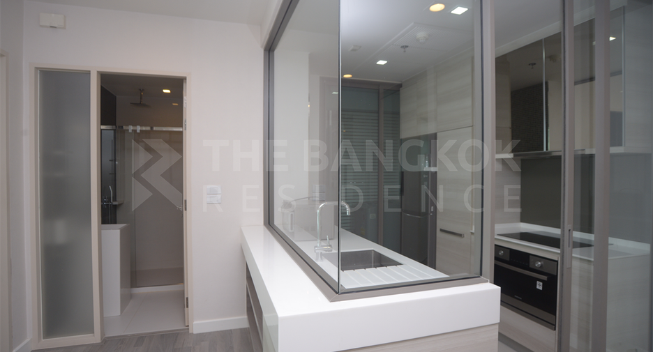 For sale 2 ベッドルーム condo in Khlong San, Bangkok