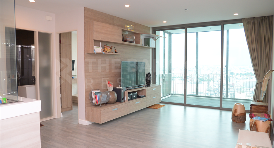 For sale 2 ベッドルーム condo in Khlong San, Bangkok