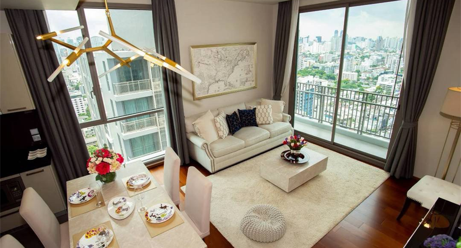 À vendre 2 chambres condo à Watthana, Bangkok