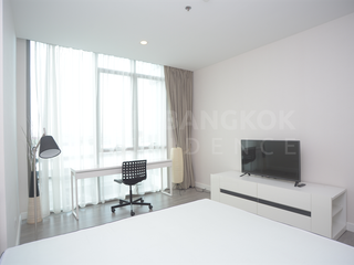 For rent 2 ベッドルーム condo in Khlong San, Bangkok