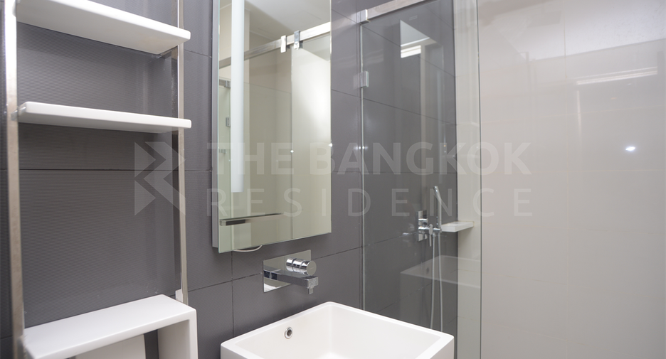 For rent 2 ベッドルーム condo in Khlong San, Bangkok