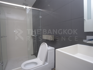 For rent 2 ベッドルーム condo in Khlong San, Bangkok