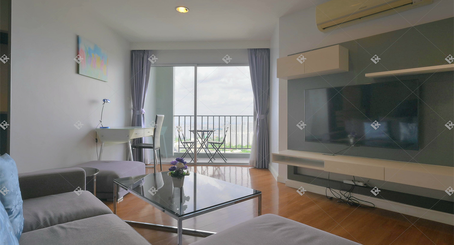 Condo en alquiler de 3 habitaciones en Huai Khwang, Bangkok