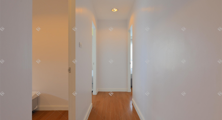 Condo en alquiler de 3 habitaciones en Huai Khwang, Bangkok