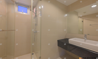 Condo en alquiler de 3 habitaciones en Huai Khwang, Bangkok