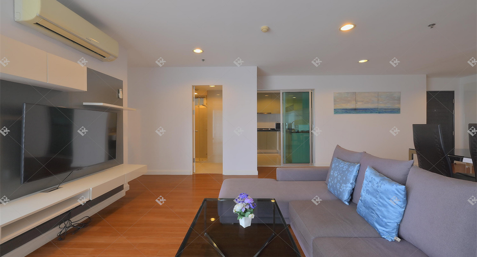 Condo en alquiler de 3 habitaciones en Huai Khwang, Bangkok