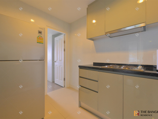 For rent 3 bedrooms condo in Huai Khwang, Bangkok