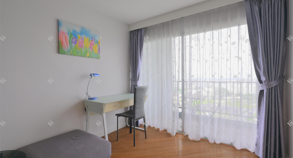 Condo en alquiler de 3 habitaciones en Huai Khwang, Bangkok