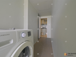 For rent 3 bedrooms condo in Huai Khwang, Bangkok