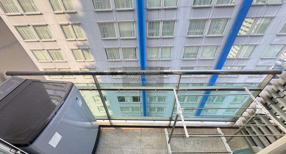 For rent 1 bed condo in Watthana, Bangkok