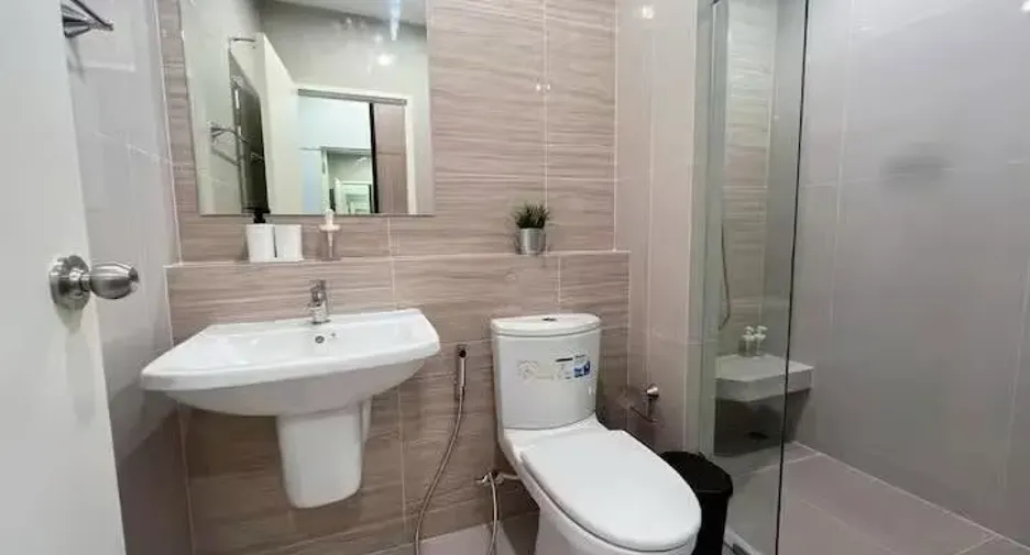 Wohnung zur Miete mit 1 Zimmer in Rat Burana, Bangkok