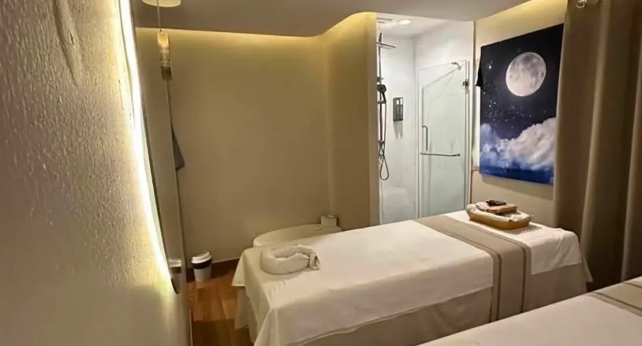 Local comercial en alquiler de 3 habitaciones en Pathum Wan, Bangkok
