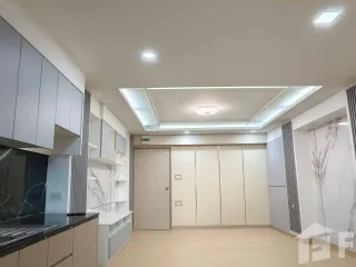 出售 1 卧室 公寓 在 Din Daeng, 曼谷