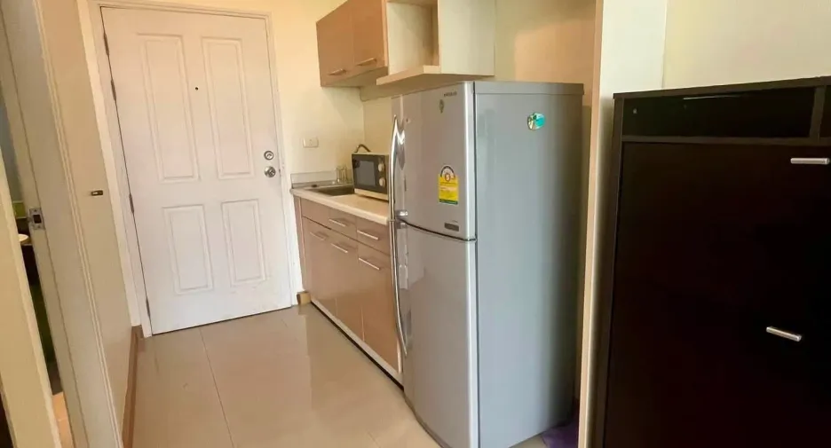 For sale studio condo in Phra Khanong, Bangkok