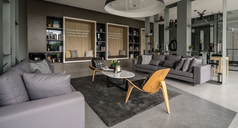 For rent 2 bedrooms condo in Chatuchak, Bangkok