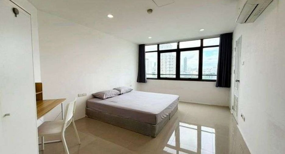Wohnung zur Miete mit 3 Zimmer in Watthana, Bangkok