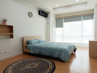 For sale 1 bed condo in Khan Na Yao, Bangkok