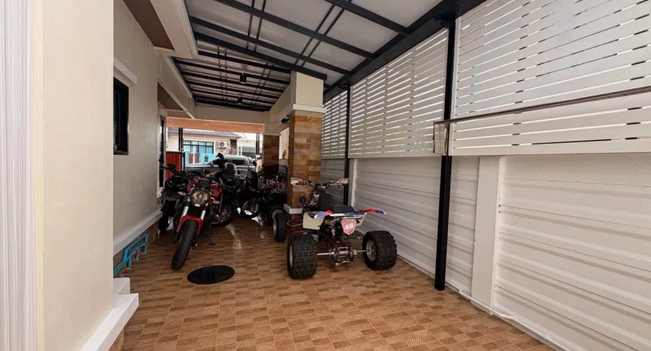 Villa en venta de 4 habitaciones en Bang Saray, Pattaya