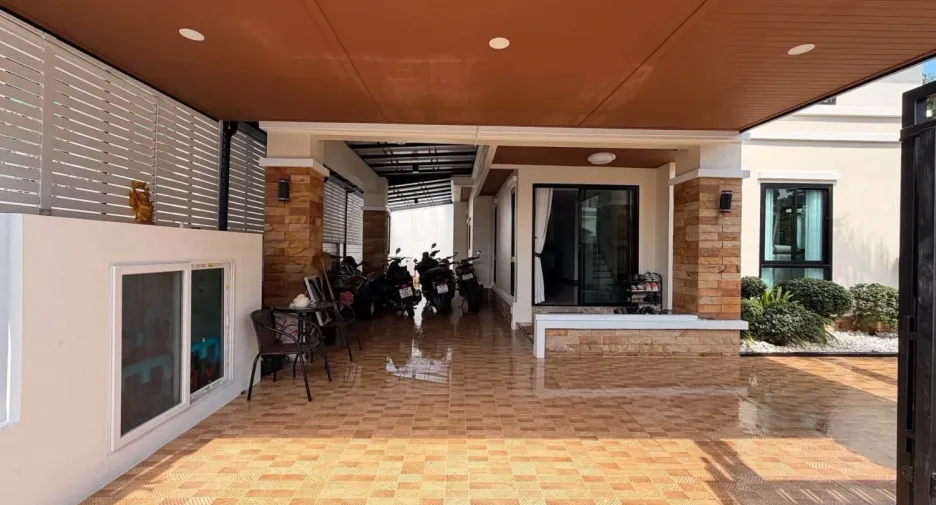 Villa en venta de 4 habitaciones en Bang Saray, Pattaya