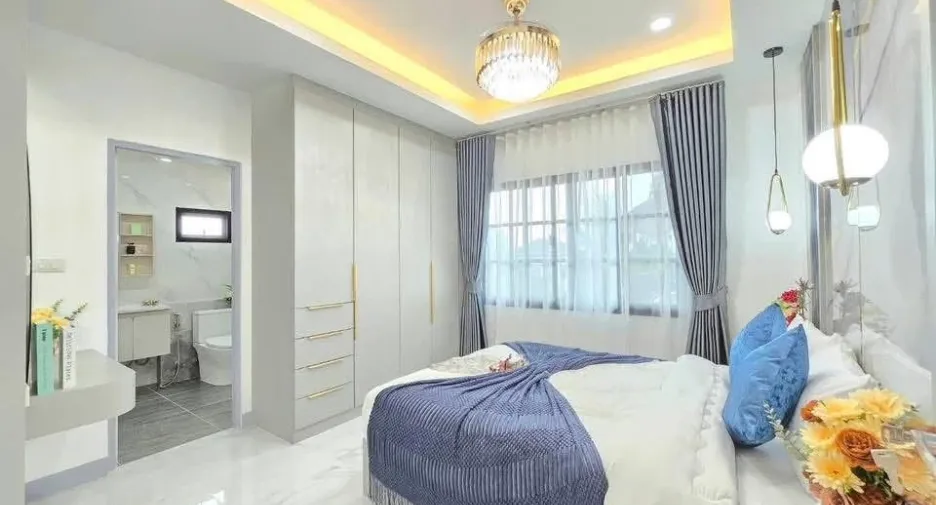Villa zum Kauf mit 4 Zimmer in Bang Lamung, Chonburi