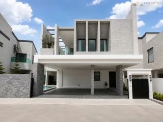Villa zum Kauf mit 5 Zimmer in Bang Lamung, Chonburi