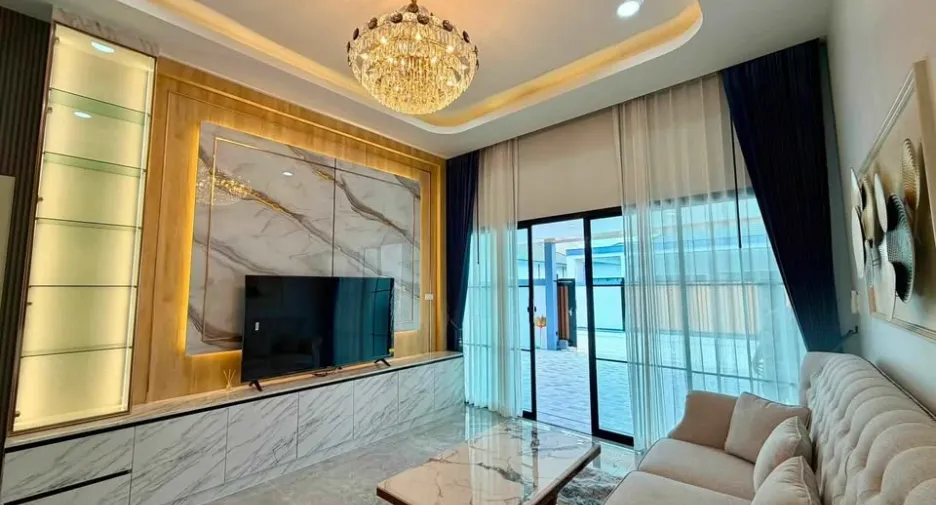 Villa zum Kauf mit 4 Zimmer in Bang Lamung, Chonburi