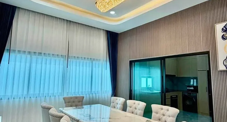 Villa zum Kauf mit 4 Zimmer in Bang Lamung, Chonburi
