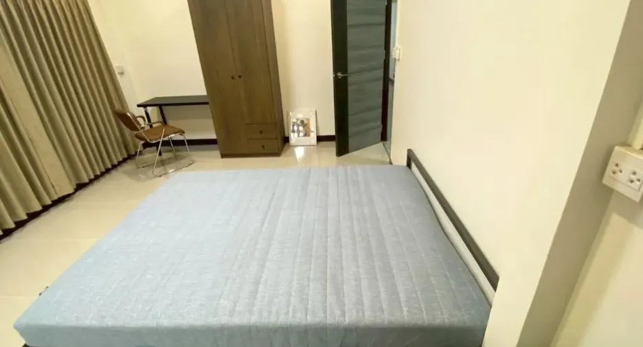 For rent 3 bedrooms house in Lat Phrao, Bangkok