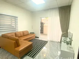 For rent 3 bedrooms house in Lat Phrao, Bangkok