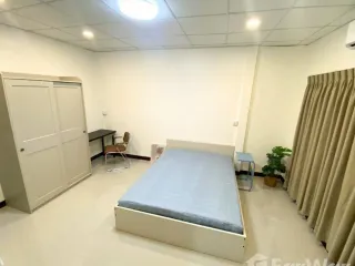 For rent 3 bedrooms house in Lat Phrao, Bangkok