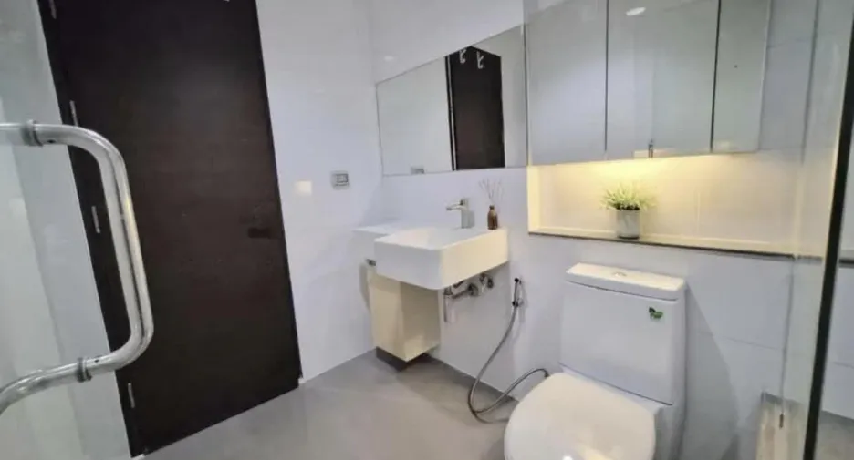 À vendre 1 chambre condo à Huai Khwang, Bangkok