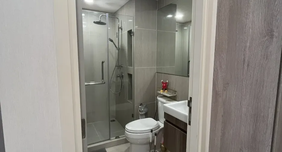 Condo en venta de estudio en Suan Luang, Bangkok