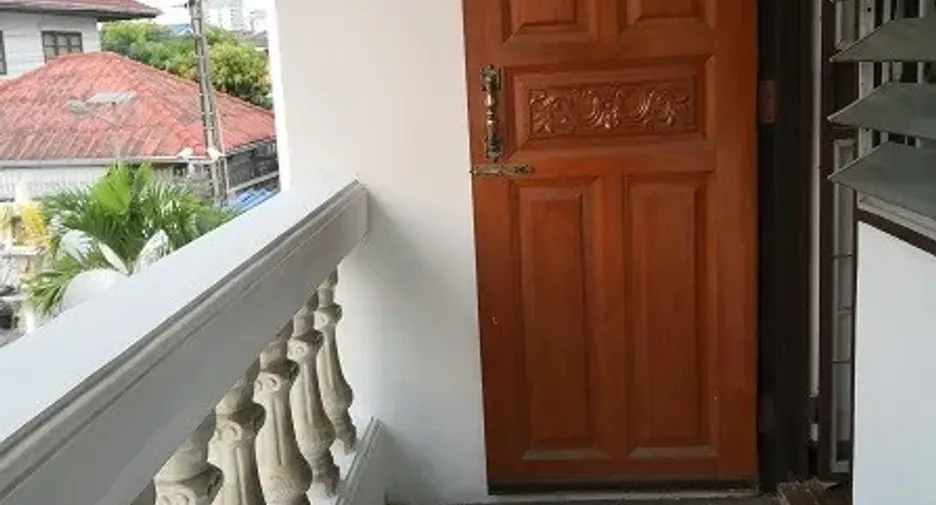 For rent 5 bedrooms house in Din Daeng, Bangkok