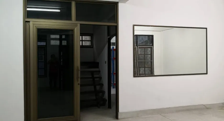 For rent 5 bedrooms house in Din Daeng, Bangkok