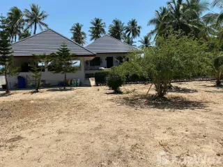 Casa en venta de 3 habitaciones en Thap Sakae, Prachuap Khiri Khan
