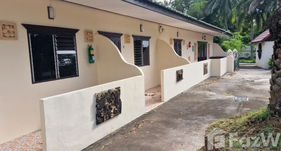 For sale 12 ベッドルーム hotel in Prasat, Surin
