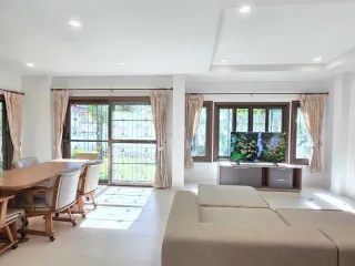 For rent 3 bedrooms house in Mueang Nonthaburi, Nonthaburi
