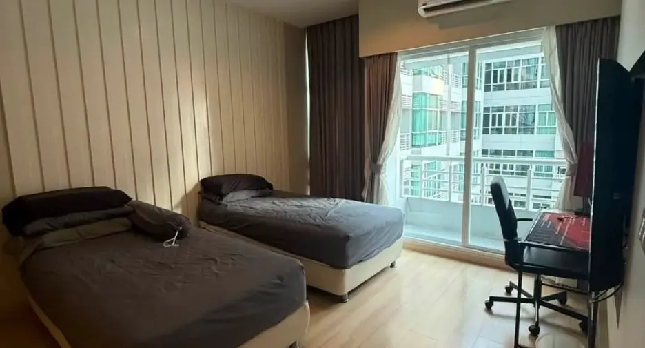 For sale and for rent 2 bedrooms condo in Bang Kapi, Bangkok