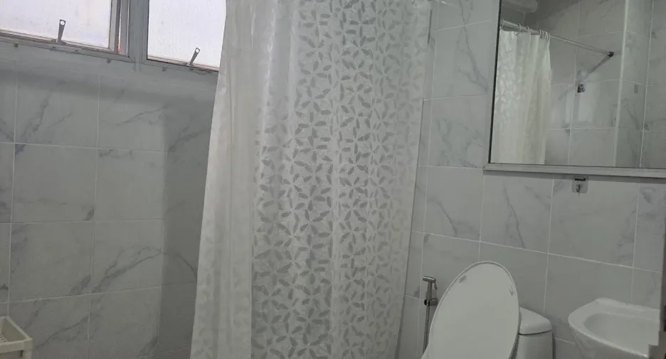 Wohnung zur Miete mit 2 Zimmer in Khlong Toei, Bangkok