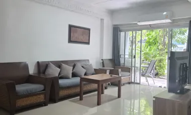 Wohnung zur Miete mit 2 Zimmer in Khlong Toei, Bangkok