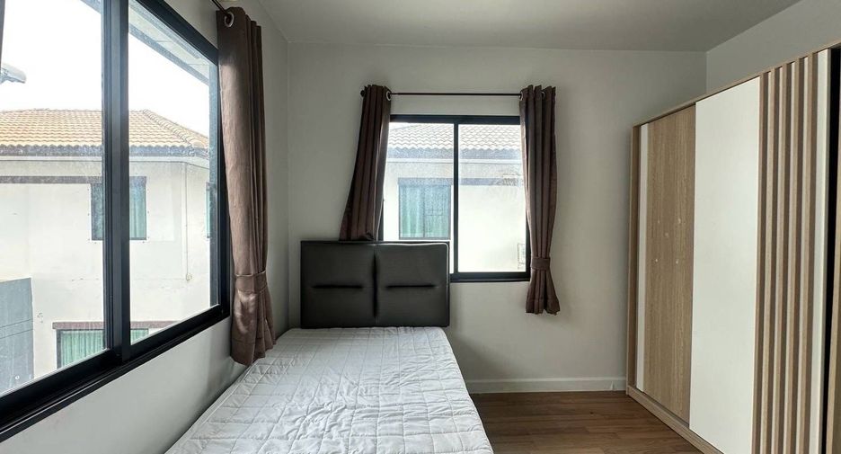 Haus zur Miete mit 3 Zimmer in Bang Lamung, Chonburi